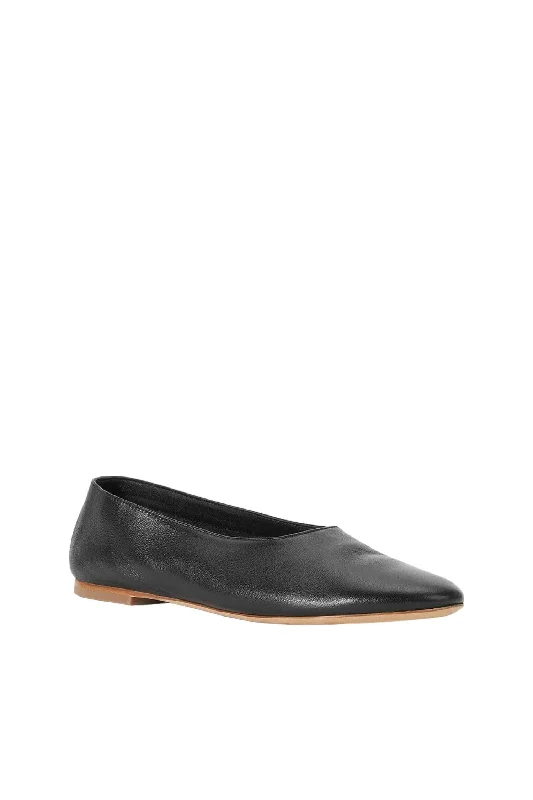 Alba Ballet Leather Flats In Black