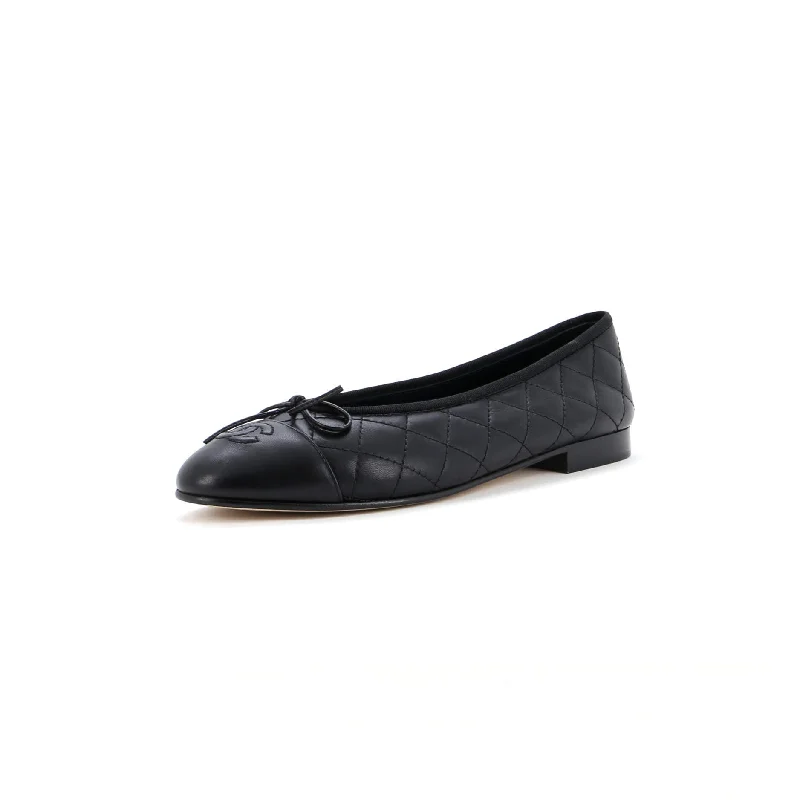 Women's CC Cap Toe Bow Ballerina Flats Quilted Leather