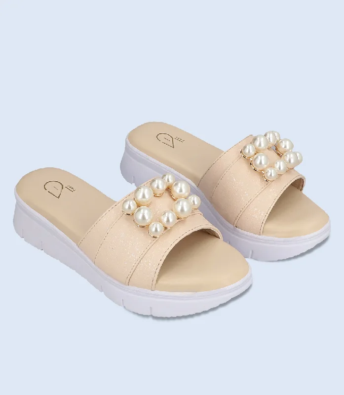 BW10024-BEIGE-Women Platform Slipper