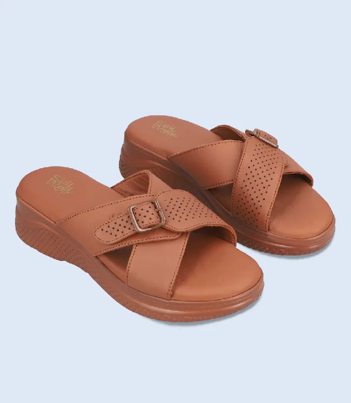 BW6369-TAN-Women Comfort Slipper